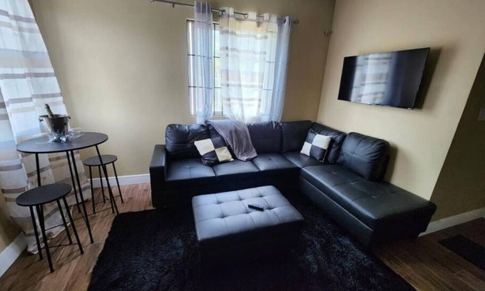 Cooper Jack Bay Settlement Apartment | Convenient Apartment Just 10 Minutes to the Beach