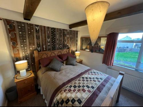 Biddestone Apartment | Inviting Private Retreat in Corsham, Close to Bath