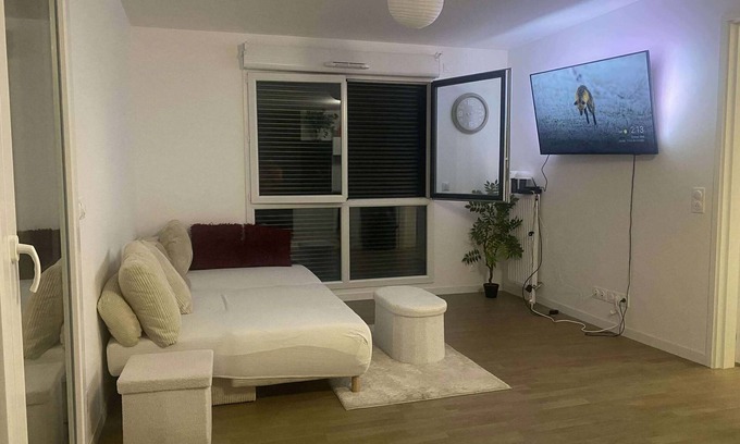 Romainville House | Cosy room in bright T3 - Quiet neighborhood, near Paris