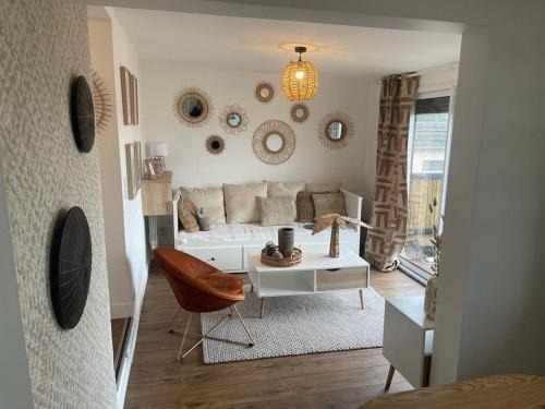 Larmor-Plage Apartment | Unforgettable Stay at Cosy's Terrasse with Oceanfront Views