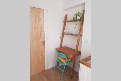 Cherry Hinton Apartment | Cozy Self-Contained Annex with a Guest Rating of 9.1