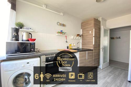 Sablon - Trudaine Apartment | Comfortable 3-Bedroom Retreat with Workspaces - Pres Bas