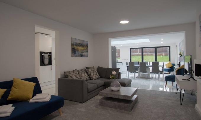 Selly Oak House | Cozy Home in Harborne, Ideal for Families Near Birmingham