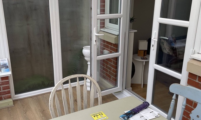 Poole House | Charming Pet-Friendly Townhouse Near Quay and Beaches