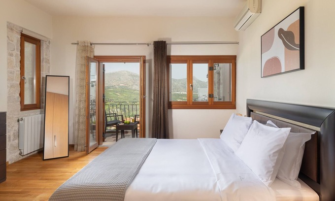 Malevizi Villa | Eco-Friendly Villa with Breathtaking Mountain Views
