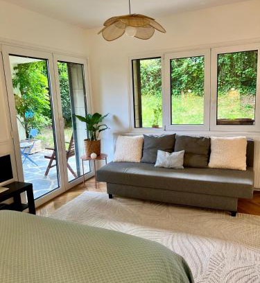 Louveciennes Apartment | Cosy studio - A 2 pas de Paris et de Versailles