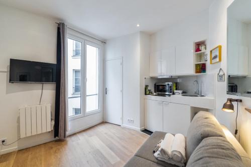 Vivienne Apartment | Pet-Friendly Apartments in France for Family Getaways