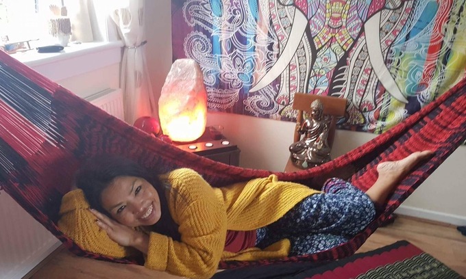 Crosshouse Apartment | Zen-Inspired Studio Flat with Relaxing Hammock Retreat