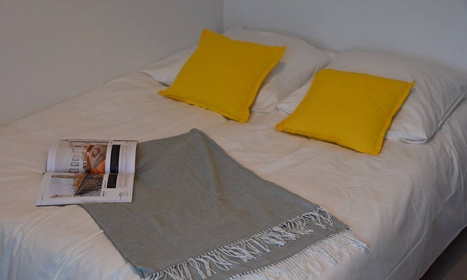 Centre-ville Apartment | Inviting Cosy Studio with Spa, Breakfast & Family Amenities