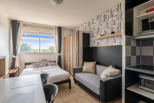 Lattes Apartment | Cozy Studio Near Beaches with Pet-Friendly Amenities