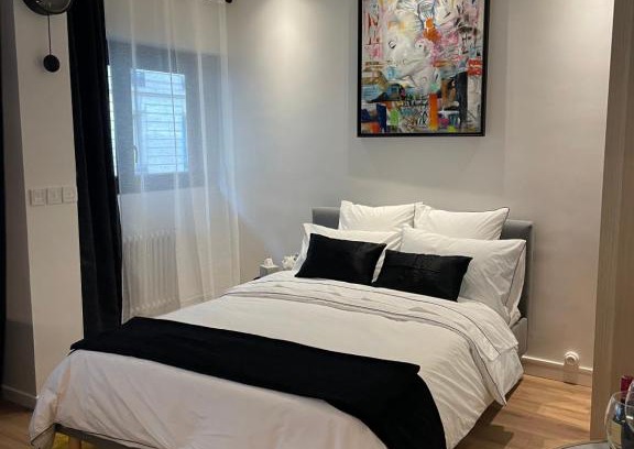 16th Arrondissement Apartment | Charming Studio in Paris 16 - Victor Hugo, Rated 9.5/10