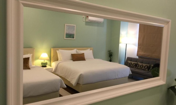 Seksyen 14 Apartment | Cozy Studio Shah Alam: Family-Friendly with Private Pool