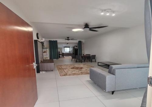 Kampung Permatang Indah House | Cosy Townhouse in Tasek Gelugor