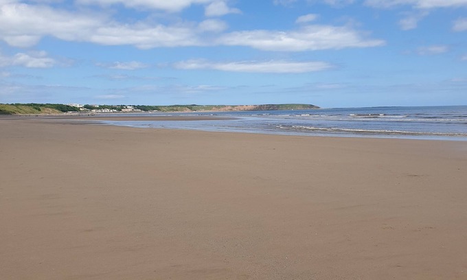 Filey Apartment | Exceptional Two-Bedroom Apartment with Ocean Views in Filey