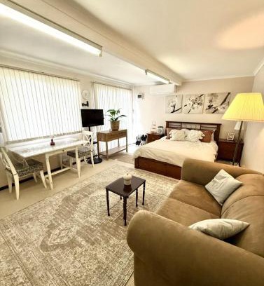 Para Hills House | Welcoming Unit at Modbury - Perfect for Families