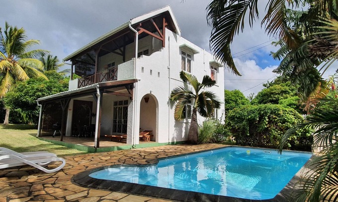 Calodyne Villa | Inviting Villa in Mauritius with Pool and Hi-Speed Internet