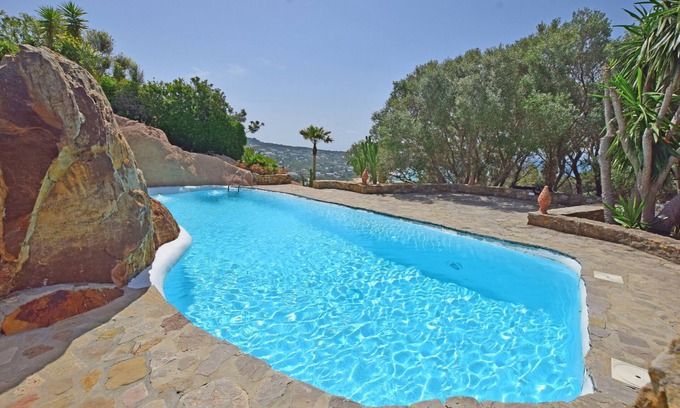 Atlanterra Ski Chalet | Charming Villa with Private Pool and Breathtaking Views
