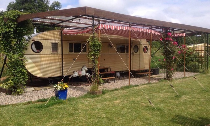 West Buckland House | Quaint Vintage American Caravan with Oceanfront Views