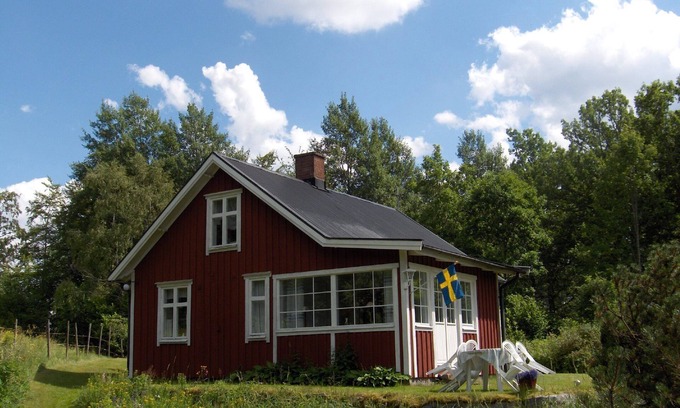 Broaryd Cottage | Inviting Cottage with Ocean View and Guest Rated 9.8