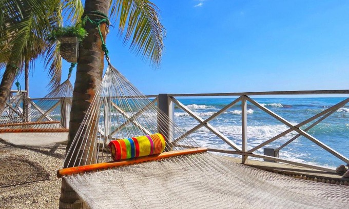 Cotterelle Bed & Breakfast | Relax at Coterelle Breeze: Oceanfront & Pet Friendly Escape