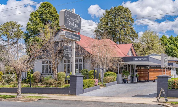 Armidale Hotel | Discover Cotswold Gardens: Family-Friendly & Accessible Stay