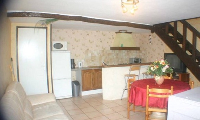 Plounevez-Moedec House | Cozy Cottage for Two with Room for a Child