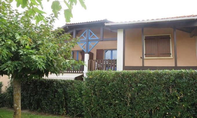 Biscarrosse Plage Apartment | Cozy Cottage 22 - Oceanfront Studio Duplex with Spa