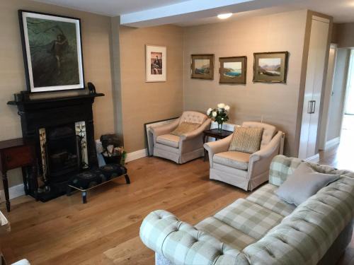 Clifden House | Explore Cottage 360 - Clifden: Rated 9/10 by Guests