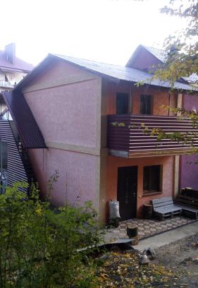 Karpaty Apartment | Discover Cottage 5: Family-Friendly Retreat with Pool & Hot Tub