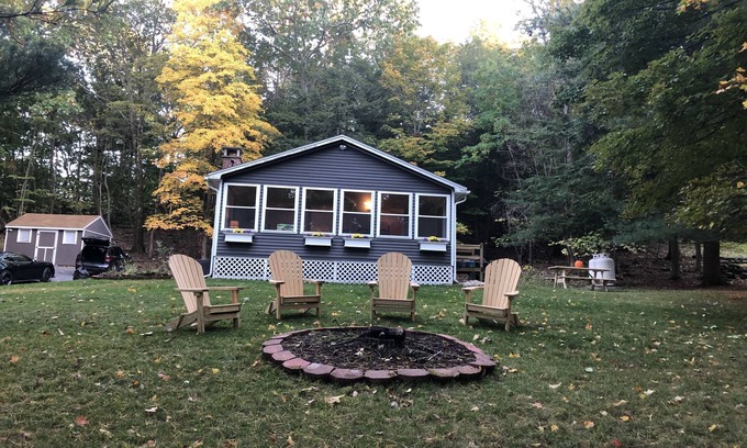 Copake Lake House | Unforgettable Stay at Cottage by Copake Lake - 10/10 Rated