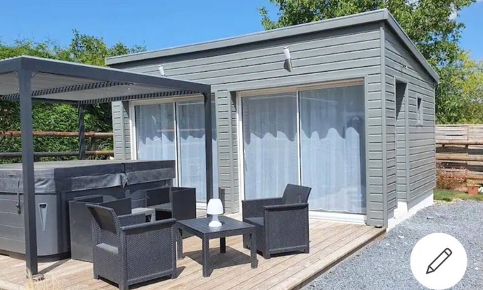 Reux Cottage | Private Spa Cottage Near Deauville Beach - 10/10 Guest Rated