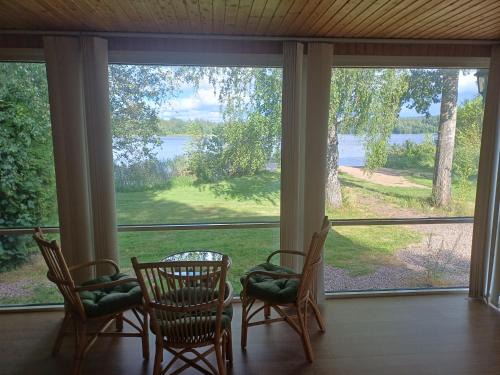 Jyraankoski House | Beachfront Retreat at Cottage Baydar with Hot Tub & More