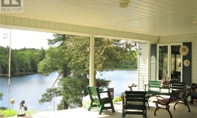 L'Amable Cottage | Cottage by The Lake