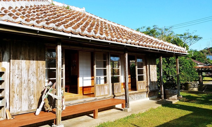 Toguchi Cottage | Guest Rated 10/10 at Cottage CANAC: Family-Friendly Retreat