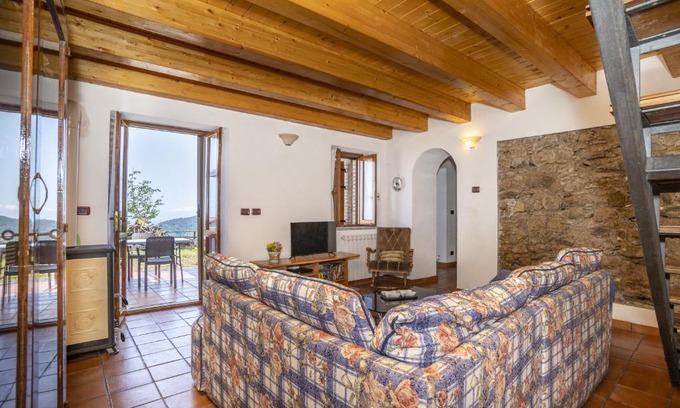 Gioiosa Marea House | Relax and Unwind at Cottage Casale - Family & Pet Friendly