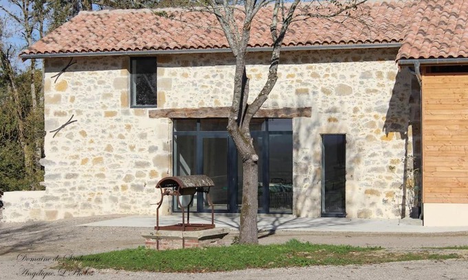 Saint-Vincent-de-Lamontjoie House | Charming Cottage in an Exceptional Domain - Guest Rated 9.2