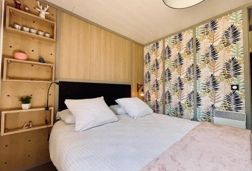 Guerande House | Discover Le COTTAGE Baulois: Poolside Retreat by the Sea