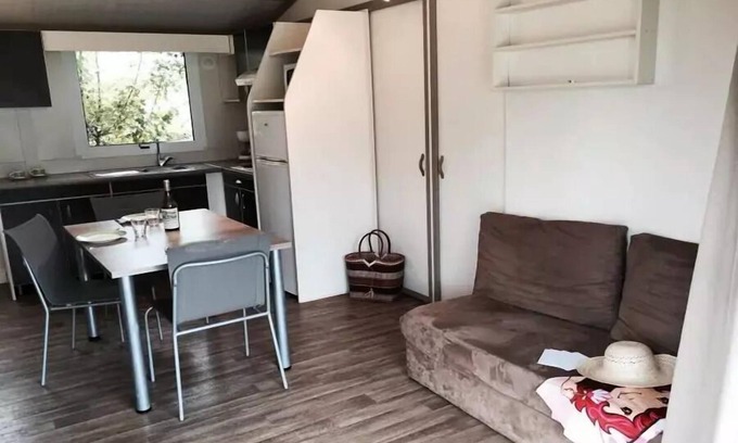 Ornans House | Eco-Friendly Retreat at Camping Ecologique la Roche d'Ully