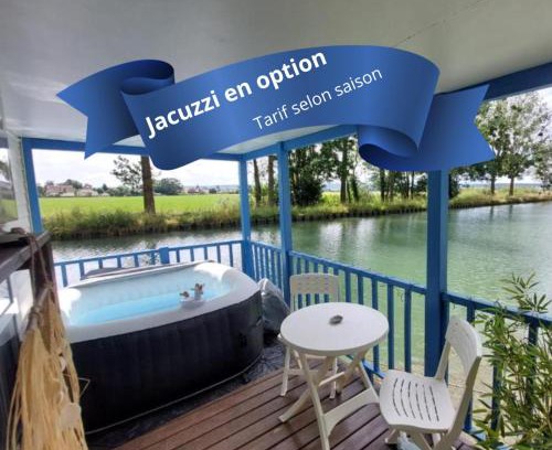 Ouges Boat Rental | Floating Cottage with Nature Terrace Near Dijon