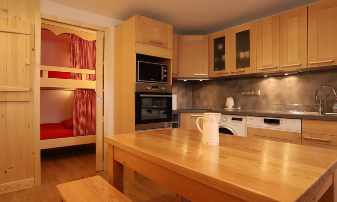Bonneval-sur-Arc House | Cozy Cottage for 4 with Spa, Breakfast & Perfect Ratings