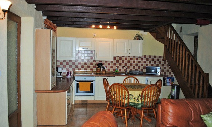 Plesidy Cottage | Tranquil Cottage for 5 with Pool in Bay of St Brieuc
