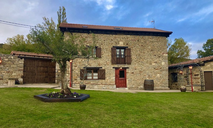 Polentinos Cottage | El Guaje Cottage: Ideal Full Rental for 12 Guests