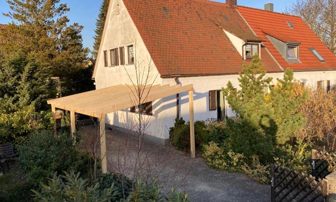 Schwaig bei Nuernberg Bed & Breakfast | Cozy Cottage Garden in Nürnberger Land - Pet Friendly Stay