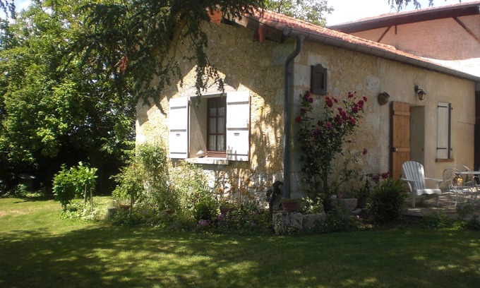 Beraut Apartment | Idyllic Cottage Retreat with Pool in a Cedar Park