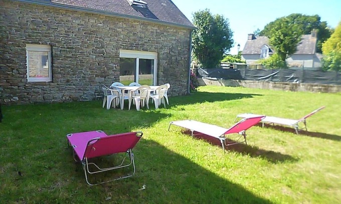 Tregourez House | Tranquil Cottage with Garden Oasis and Family-Friendly Amenities