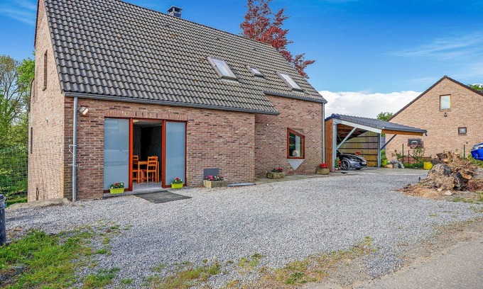 Aywaille Cottage | Top-Rated Cottage in Aywaille with Parking & Breakfast