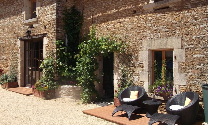 Bazoges-en-Pareds Cottage | Relaxing Cottage in Vendee Village with Heated Pool