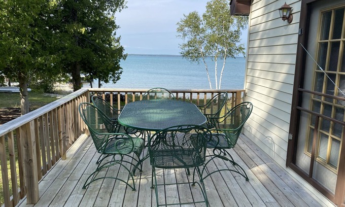 De Tour Village Cottage | Family-Friendly Cottage in DeTour Village - Guest Rated 9.8