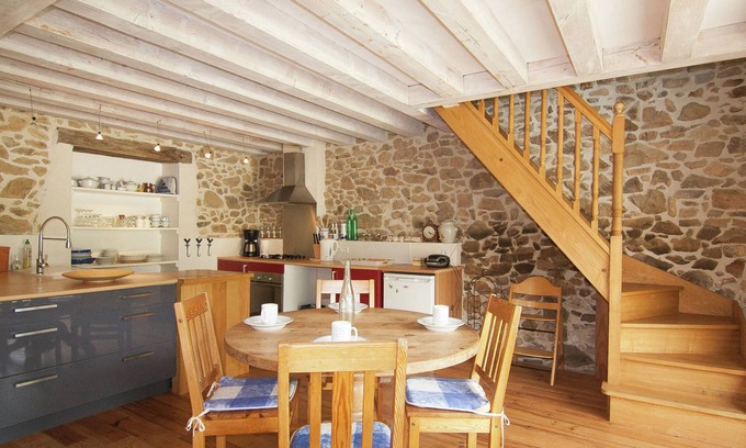 Roussines Cottage | Accessible Gite with Heated Pool & Family-Friendly Amenities