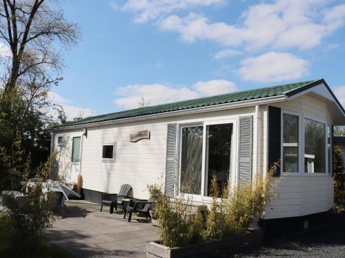 Grou House | Modern Chalet in Grou with Child-Friendly Garden
